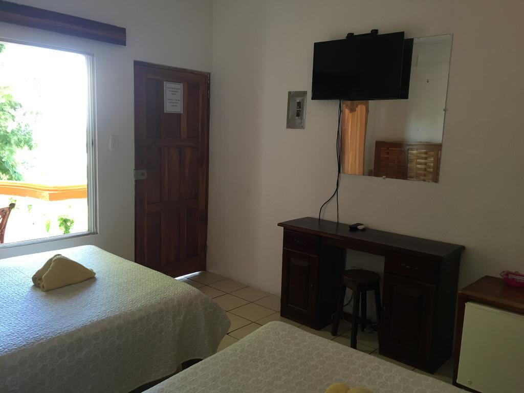 Hotel Coco Beach Manuel Antonio Exterior foto